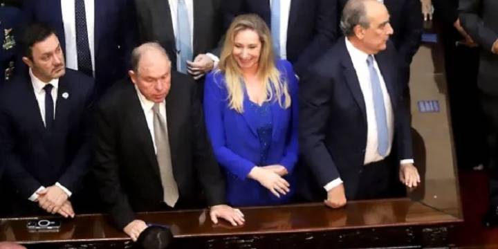 Senado bloqueó la citación a Karina Milei y Luis Caputo