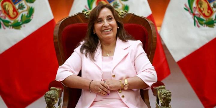 Formalizan denuncia contra la presidenta peruana Dina Boluarte