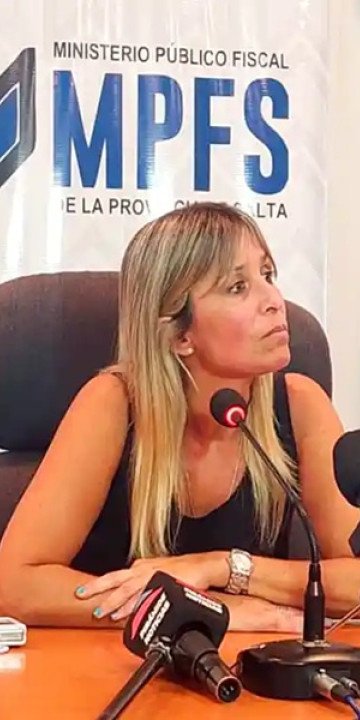 Allanamiento y detención de un hombre investigado por grooming
