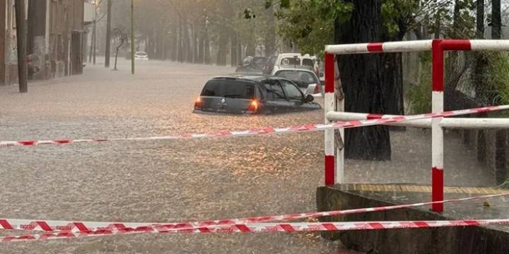 Temporal en Buenos Aires: Coordinan acciones de asistencia