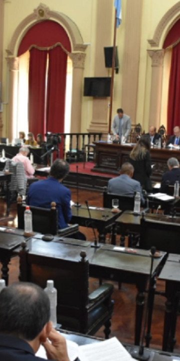 Con modificaciones, Senadores aprobaron la Carta Municipal de Capital