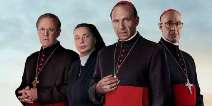 Tras la muerte del papa, 