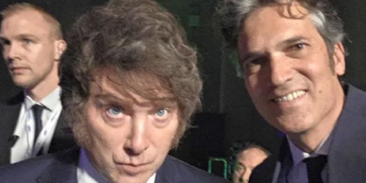 Muzio renunció a la  Casa Argentina en París