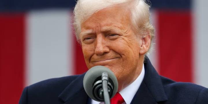  Trump lanza plan de autodeportación: paga u$s1000