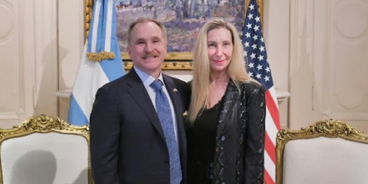 Karina Milei se reunió con Peter Lamelas