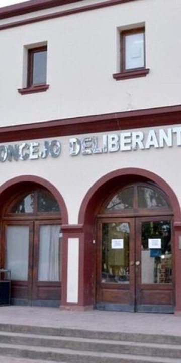 Reciben postulaciones para las becas 