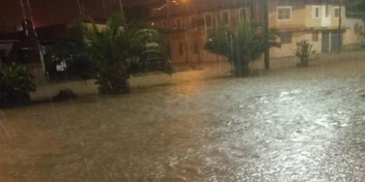 Rige alerta amarilla por fuertes tormentas en Salta