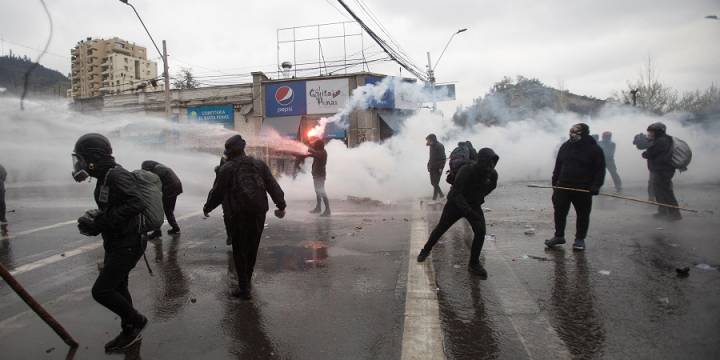 Disturbios en Chile por el aniversario del golpe de Estado