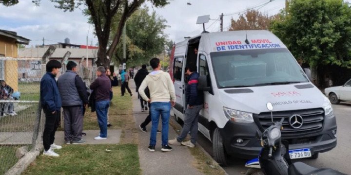 Operativo de identificación en Las Lajitas