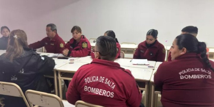 Sismo: avanzan capacitaciones en escuelas