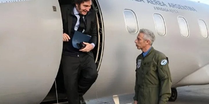 Javier Milei suspendió un viaje a Londres 