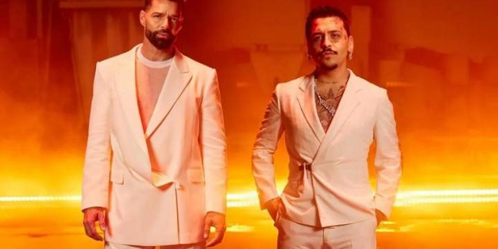 Ricky Martin y Christian Nodal reversionan un clásico