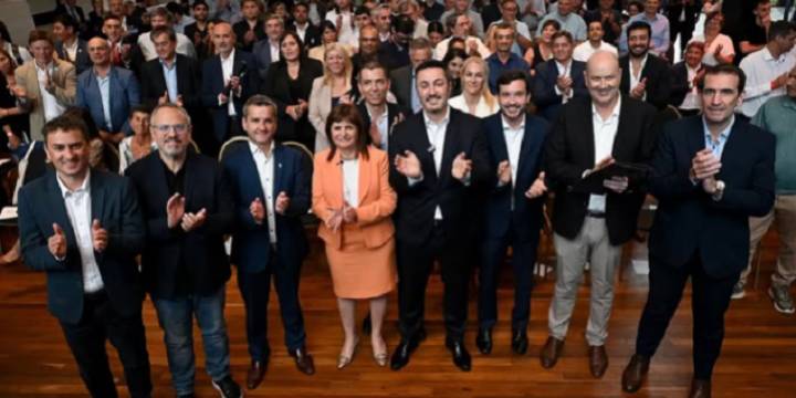 Radicales cercanos a Milei lanzaron un espacio libertario