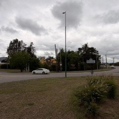Corte de tránsito en la colectora de Av. Bolivia